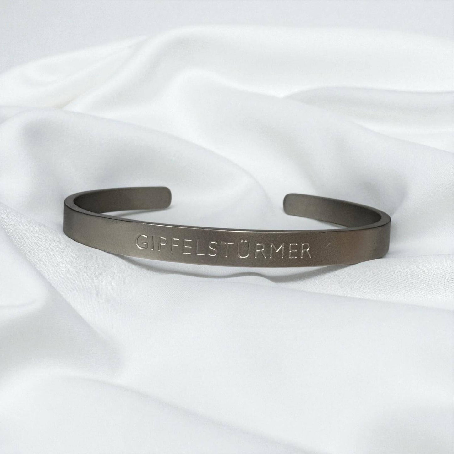 Mantra-Armreif "GIPFELSTÜRMER"